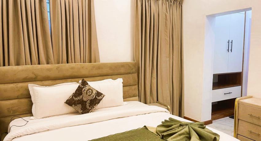 Standard Suite